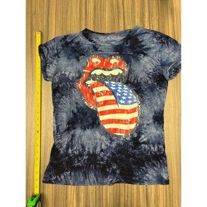 Women’s America t-shirt | Rolling Stones | Size Medium | Cool Touch Fabric